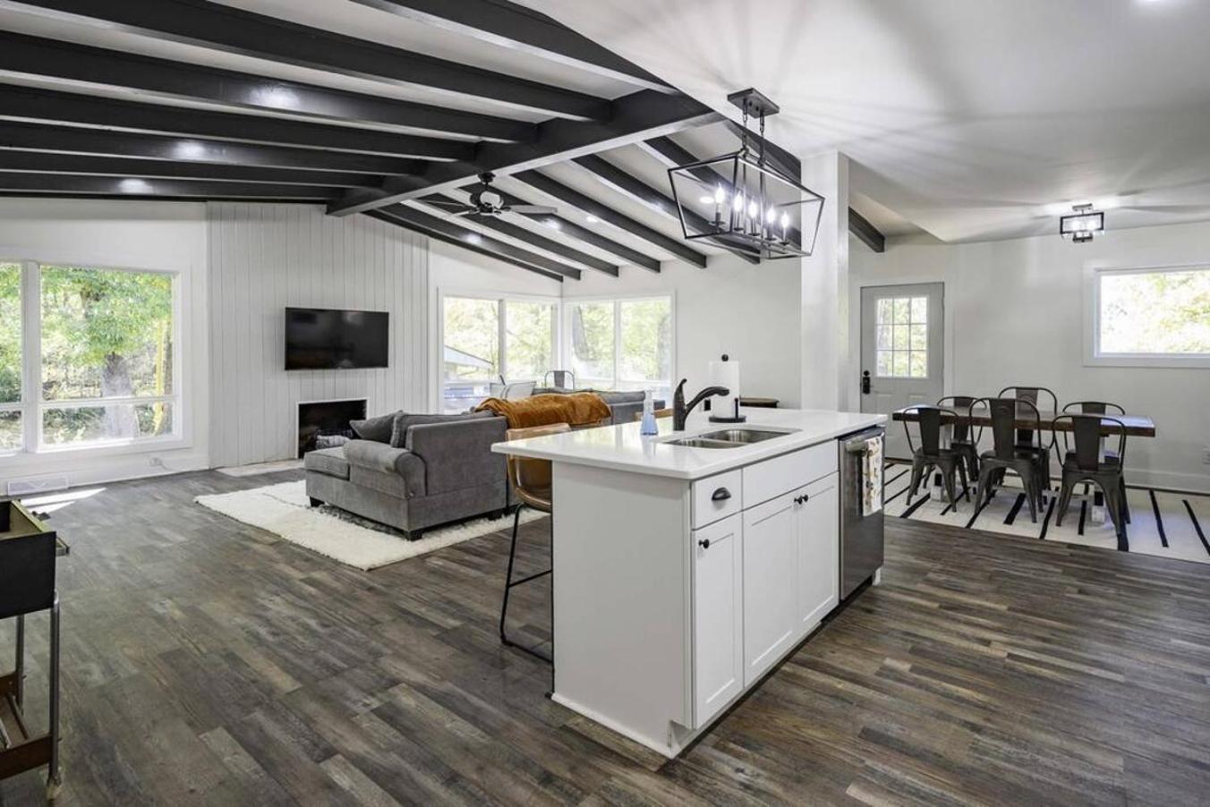 Gorgeous Renovated Home With Large & Private Lot Winchester Ngoại thất bức ảnh